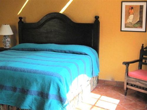 Casa De La Noche Bed & Breakfast 3*